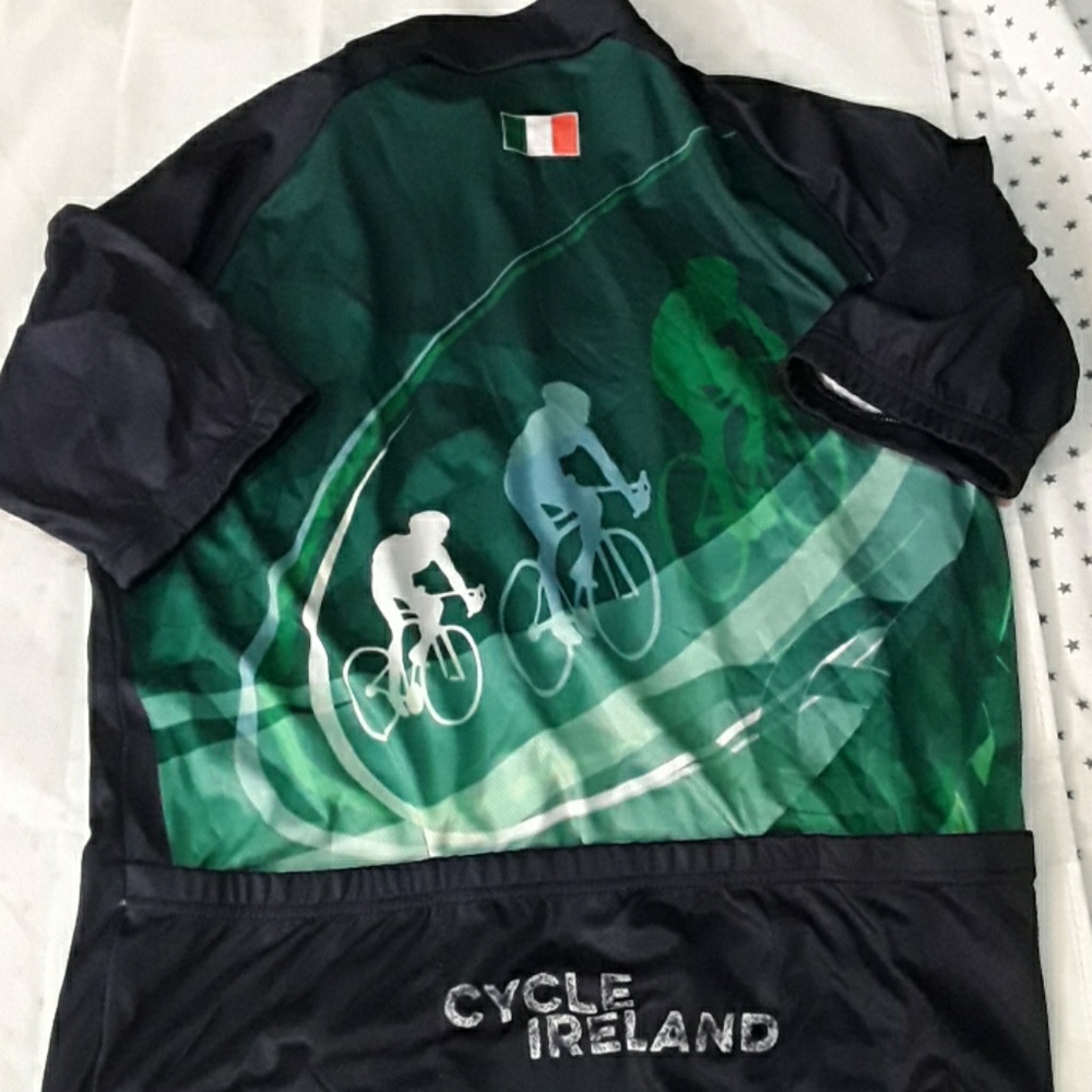 NEW MENS SIZE XL IRELAND CYCLING JERSEY